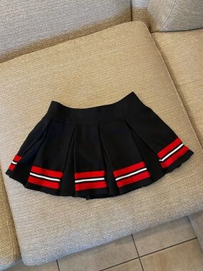 🌼 Current Mood Black Pleated Mini Skirt with Red and White Stripe Trim